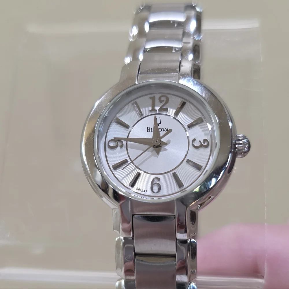 Classic Silver Bulova Women's Dress Collection Easy Read Wrist Watch C860903